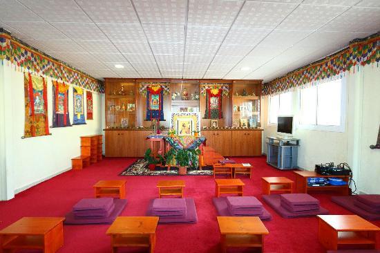 el Centro de Estudios de Budismo Tibetano Mahayana Ghe Pel Ling Canarias