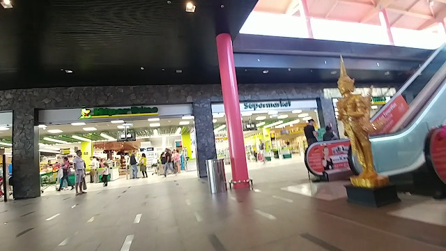 HiperDino Siam Mall
